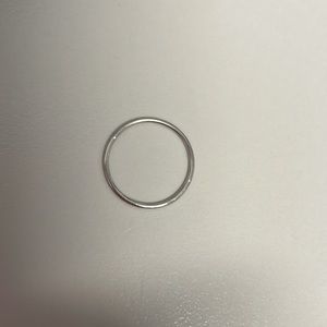 Platinum band size 4.25